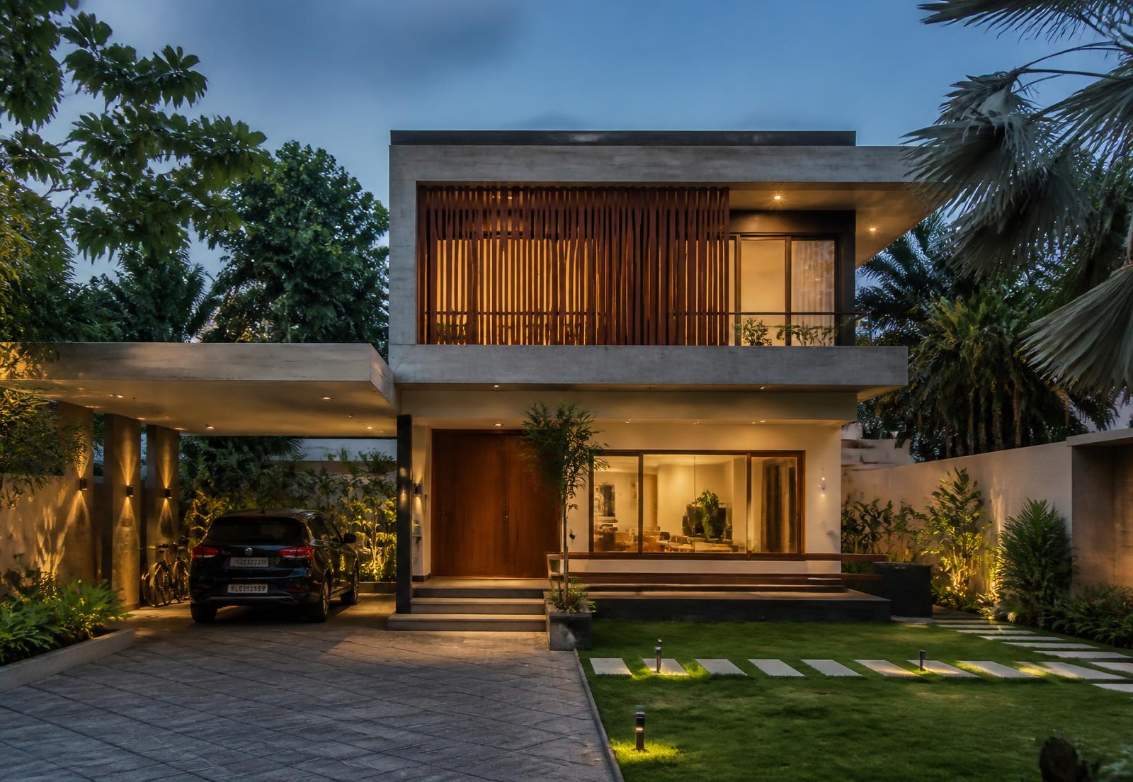 Contemporary villa in Padappai at dusk